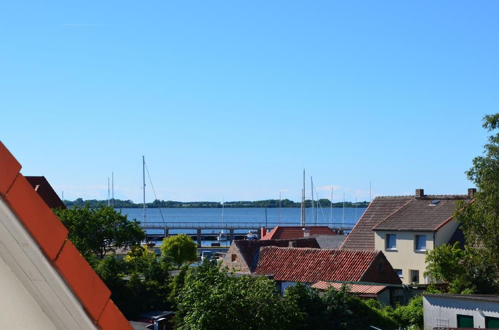 Loui'S Fewo Wiek Wiek auf Rugen Bagian luar foto