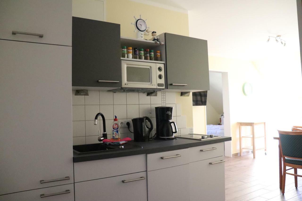 Loui'S Fewo Wiek Wiek auf Rugen Bagian luar foto